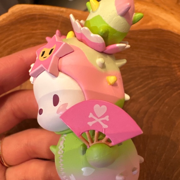 🍒🌸💕Pochacco Hello Kitty TokiDoki Cherry Blossom series 3 collectible figurine - Picture 8 of 11